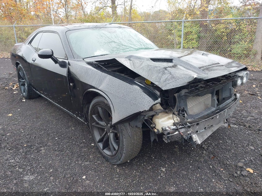 DODGE CHALLENGER SXT PLUS
