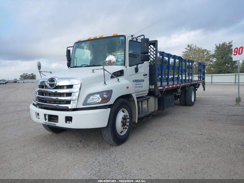 5PVNV8JV1J4S57677 2018   photo no. 2