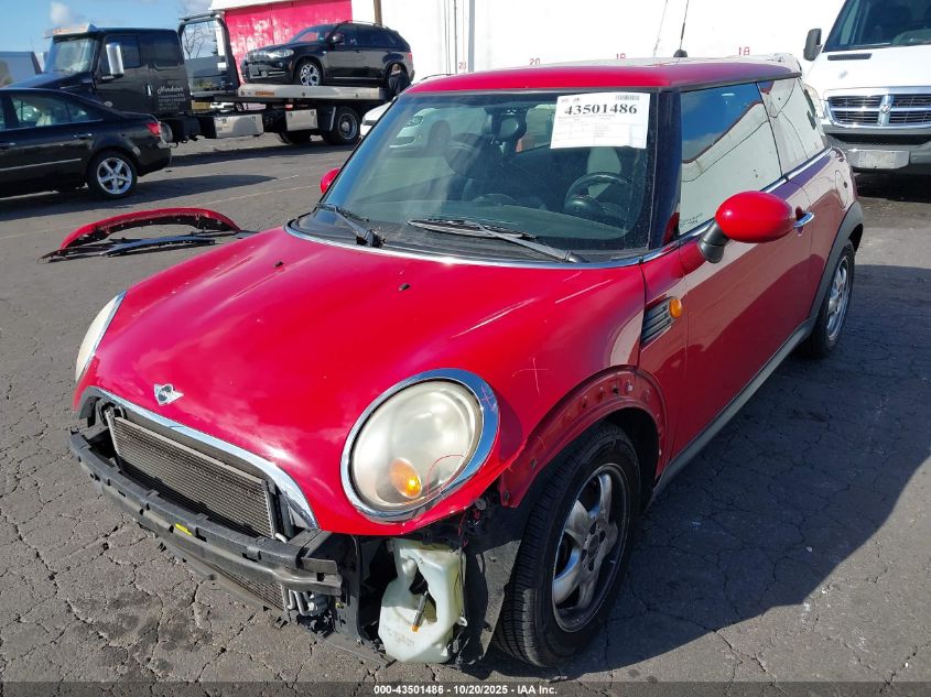 2009 Mini Cooper VIN: WMWMF33579TW70887 Lot: 43501486