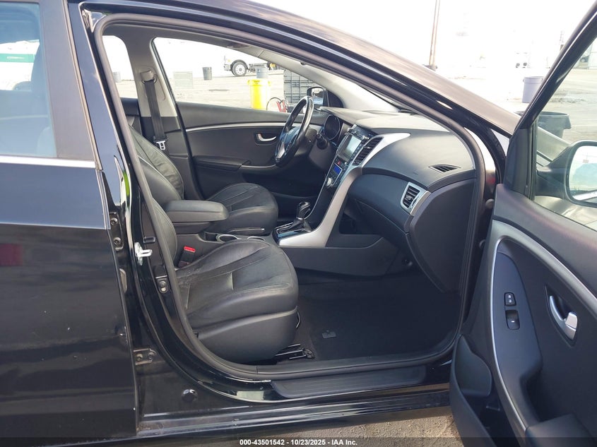 KMHD35LH8GU317160 2016 HYUNDAI ELANTRA photo no. 5