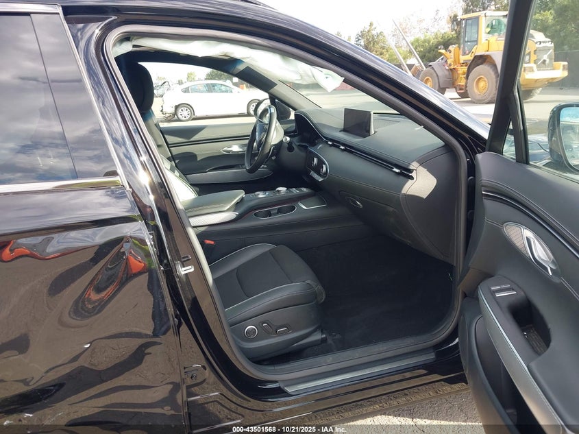 2025 GENESIS GV70 2.5T AWD 5NMMADTB5SH020816