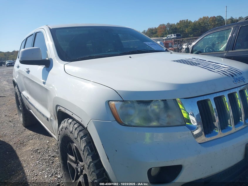 JEEP GRAND CHEROKEE LAREDO