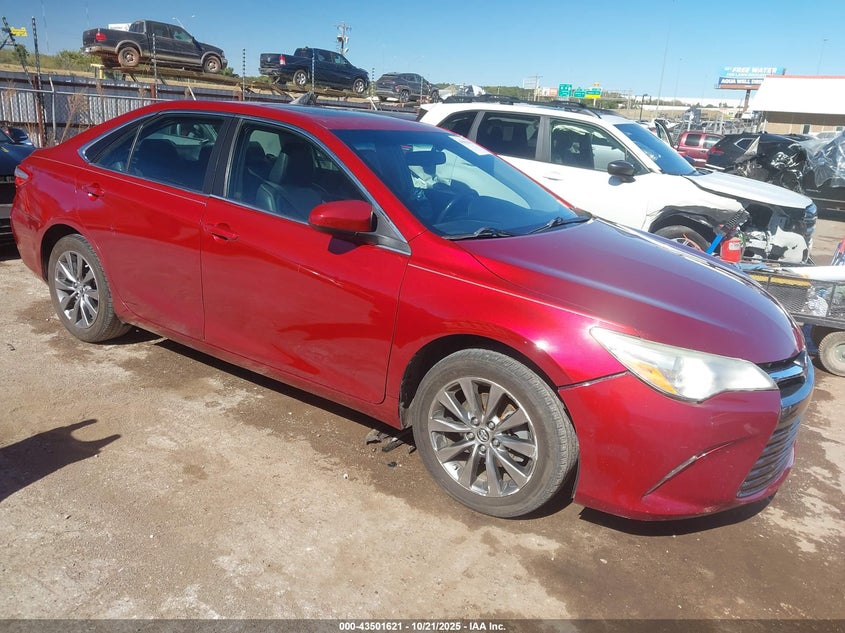TOYOTA CAMRY XLE