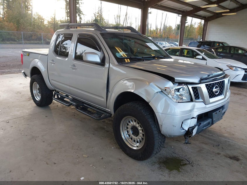 2015 NISSAN FRONTIER PRO-4X/S/SL/SV - 1N6AD0EV2FN709387