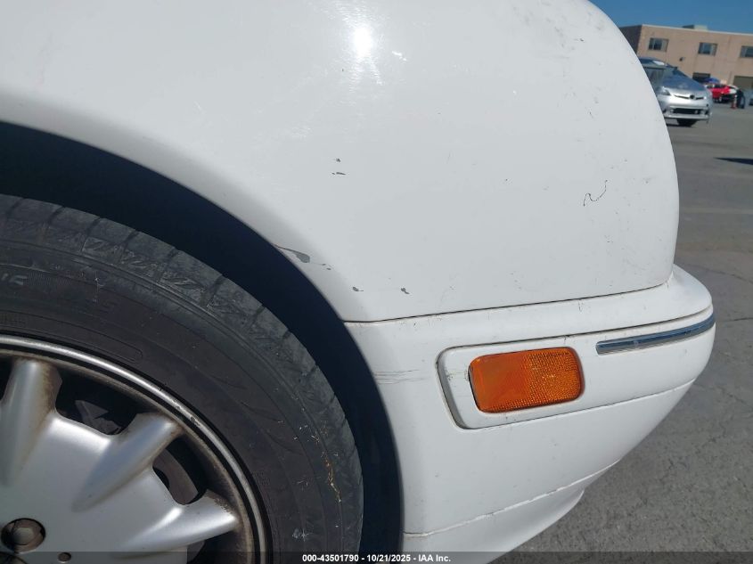 2000 Mercedes-Benz E 320 VIN: WDBJF65J3YB126763 Lot: 43501790