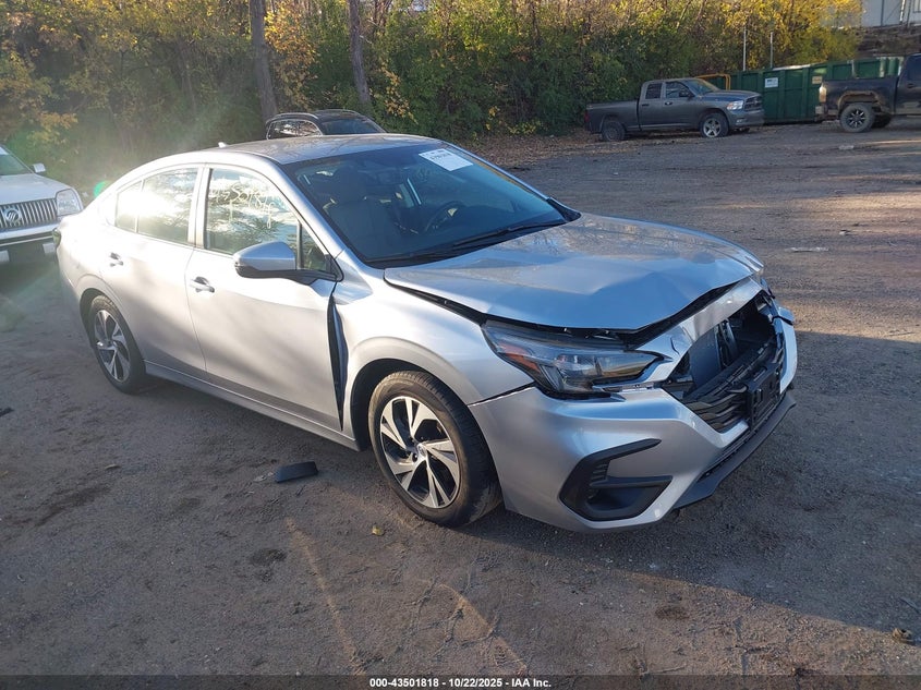 SUBARU LEGACY PREMIUM