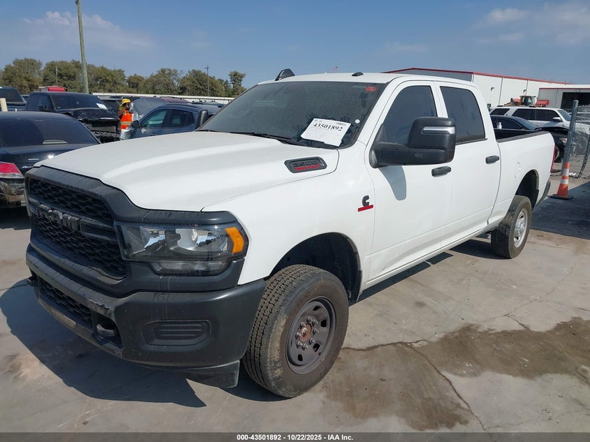 Vin: 3c6ur5cl4rg278524, lot: 43996854, ram 2500 tradesman  4x4 6'4 box 20242