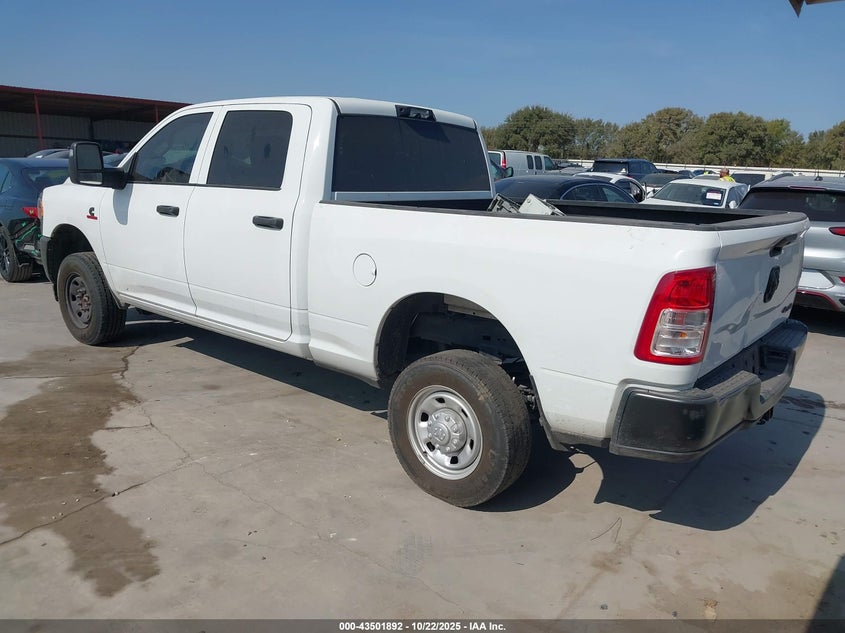 Vin: 3c6ur5cl4rg278524, lot: 43996854, ram 2500 tradesman  4x4 6'4 box 20243