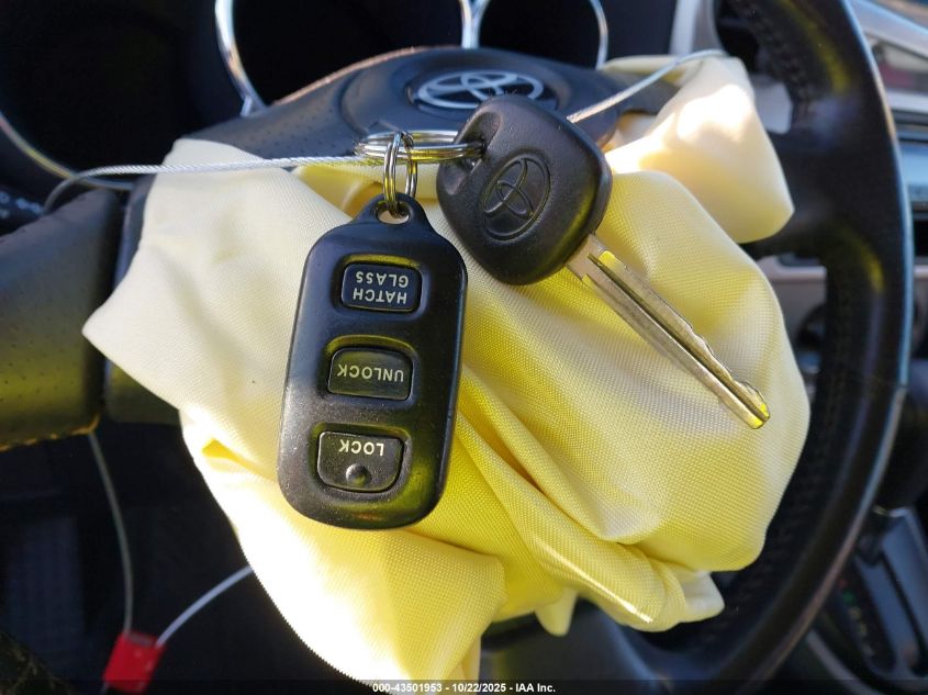 2006 Toyota Matrix Xr VIN: 2T1KR32E86C586891 Lot: 43501953