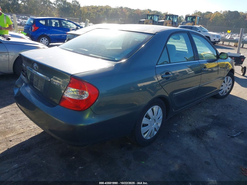 4T1BE32K82U519444 2002 TOYOTA CAMRY photo no. 4