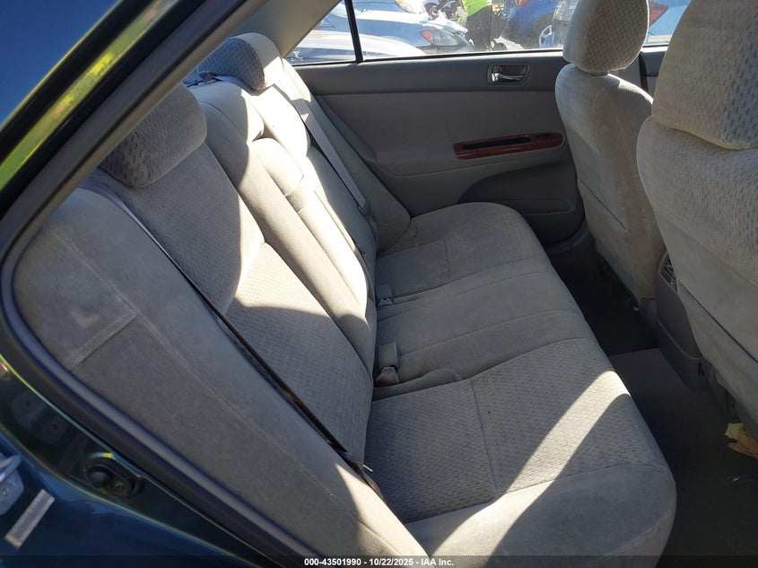 4T1BE32K82U519444 2002 TOYOTA CAMRY photo no. 8