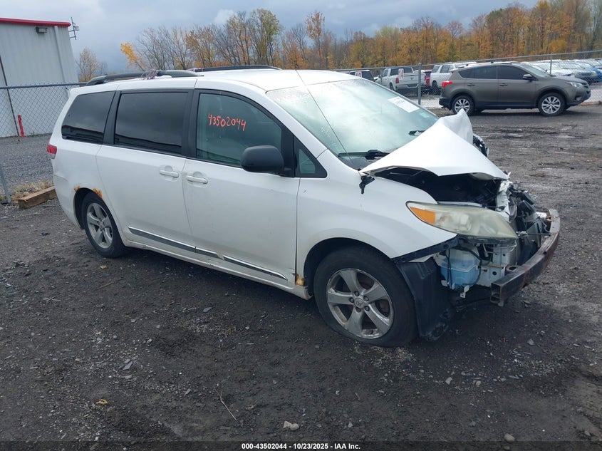 5TDKK3DC5BS115685 2011 Toyota Sienna Le V6 auction photo 1