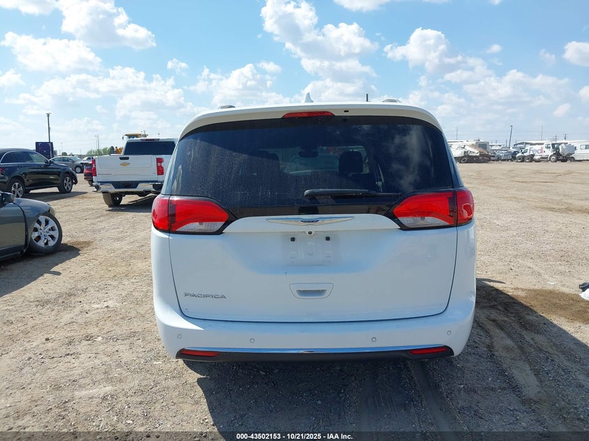 2019 Chrysler Pacifica Touring L VIN: 2C4RC1BG3KR626584 Lot: 43502153