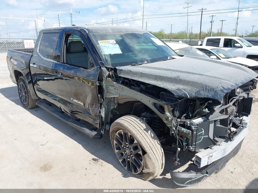 TOYOTA TUNDRA LIMITED CREWMAX 5.5 BED