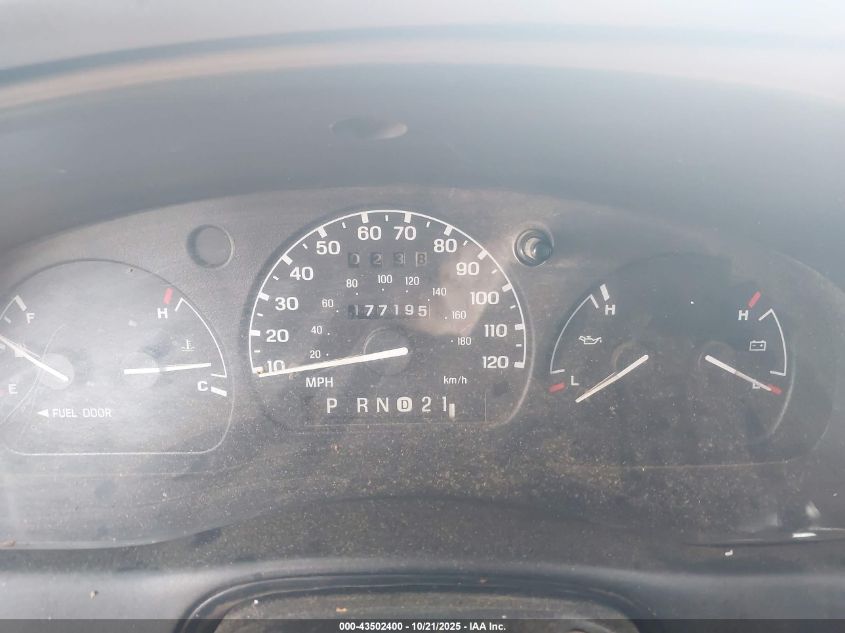 2000 Ford Ranger Xl/Xlt VIN: 1FTYR10C4YPB42945 Lot: 43502400