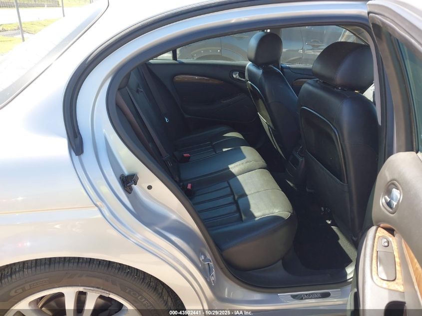 2004 Jaguar S-Type 4.2L V8 VIN: SAJEA01U04HM98908 Lot: 43502441