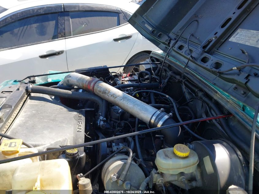 1997 Jeep Wrangler Se VIN: 1J4FY29P5VP417332 Lot: 43502475