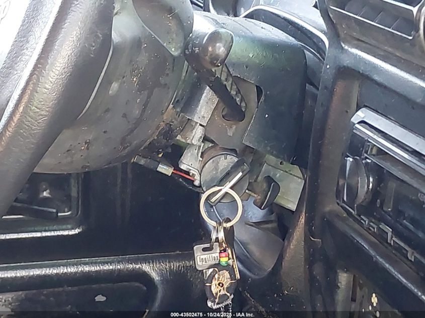 1997 Jeep Wrangler Se VIN: 1J4FY29P5VP417332 Lot: 43502475