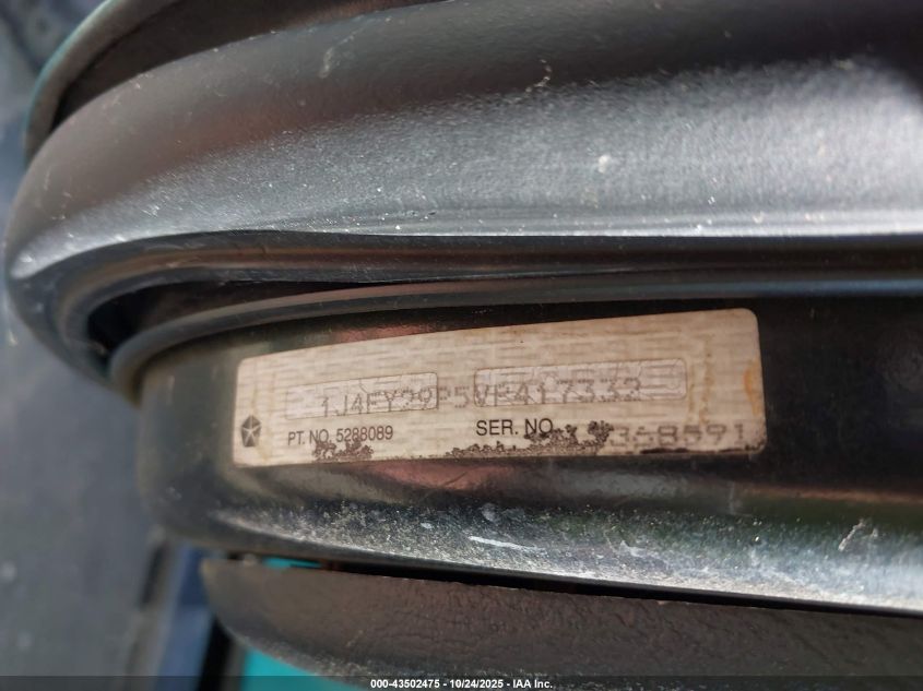 1997 Jeep Wrangler Se VIN: 1J4FY29P5VP417332 Lot: 43502475