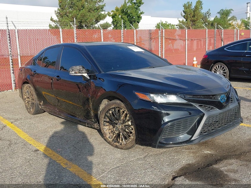 TOYOTA CAMRY HYBRID NIGHTSHADE EDITION HYBRID