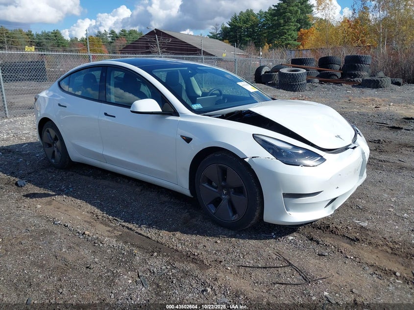 TESLA MODEL 3 LONG RANGE DUAL MOTOR ALL-WHEEL DRIVE