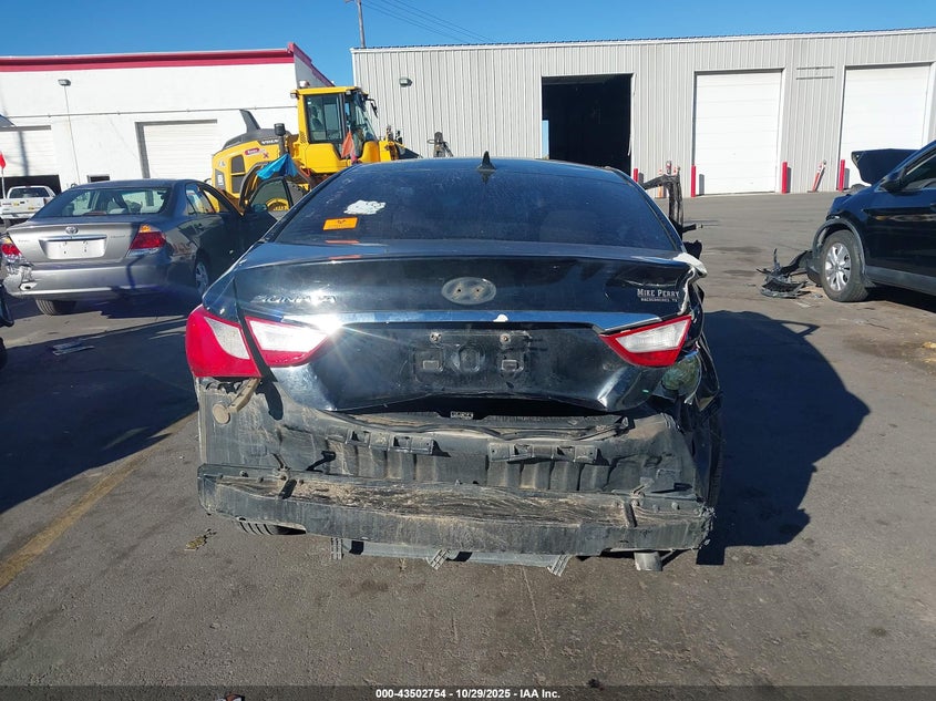 5NPEB4AC3BH256249 2011 HYUNDAI SONATA photo no. 16