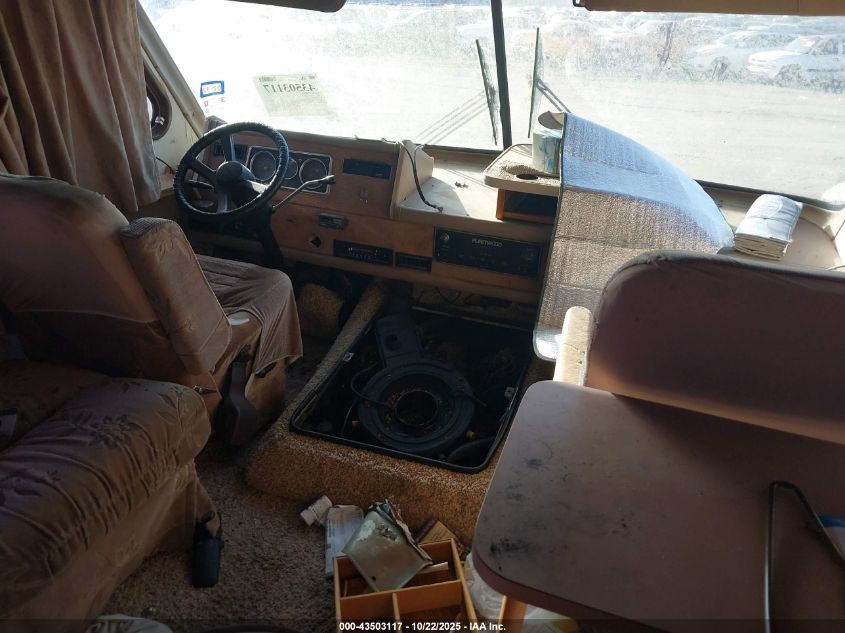 1989 Chevrolet P30 VIN: 1GBKP37W6K3305881 Lot: 43503117