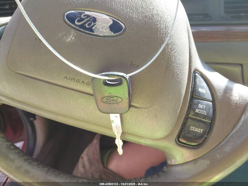 2001 Ford Crown Victoria Lx VIN: 2FAFP74W71X121288 Lot: 43503133