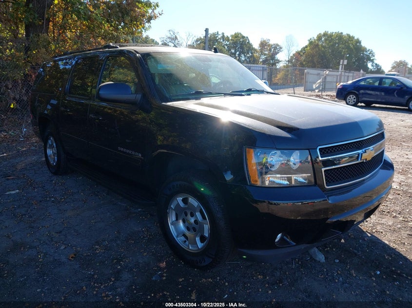 CHEVROLET SUBURBAN LT