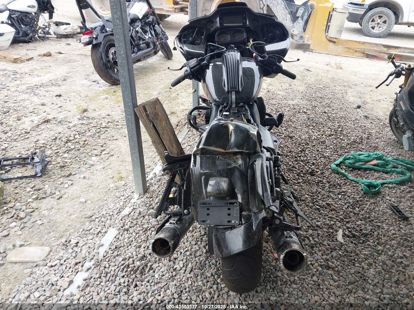 1HD1TCL15JB950909 2018 HARLEY-DAVIDSON ROAD GLIDE photo no. 6