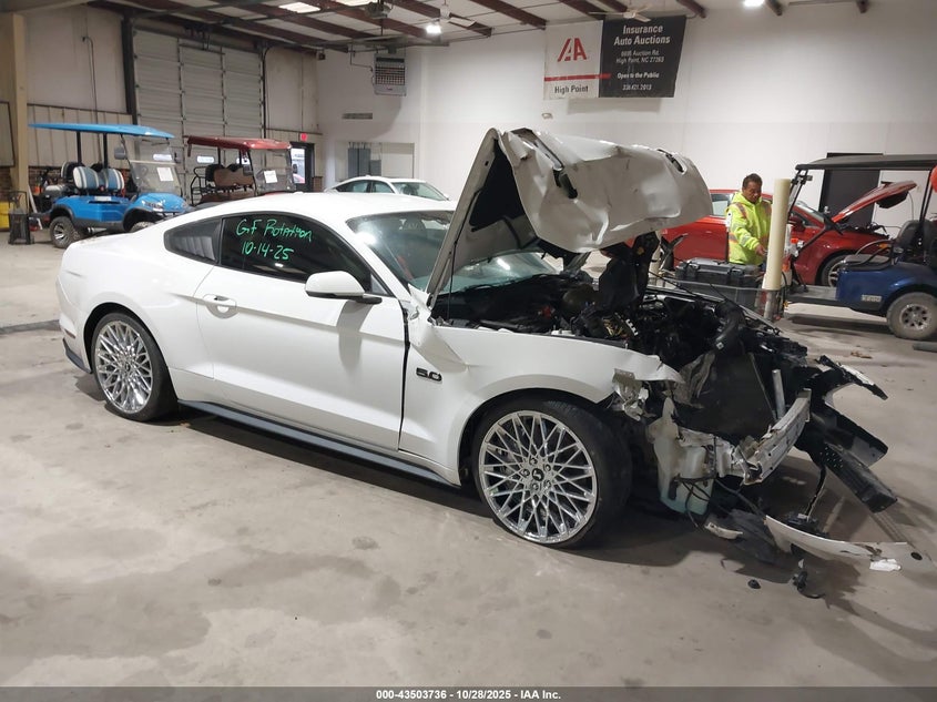 FORD MUSTANG GT PREMIUM