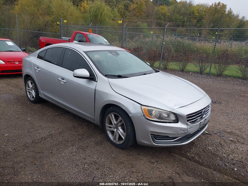 VOLVO S60 T5 PREMIER