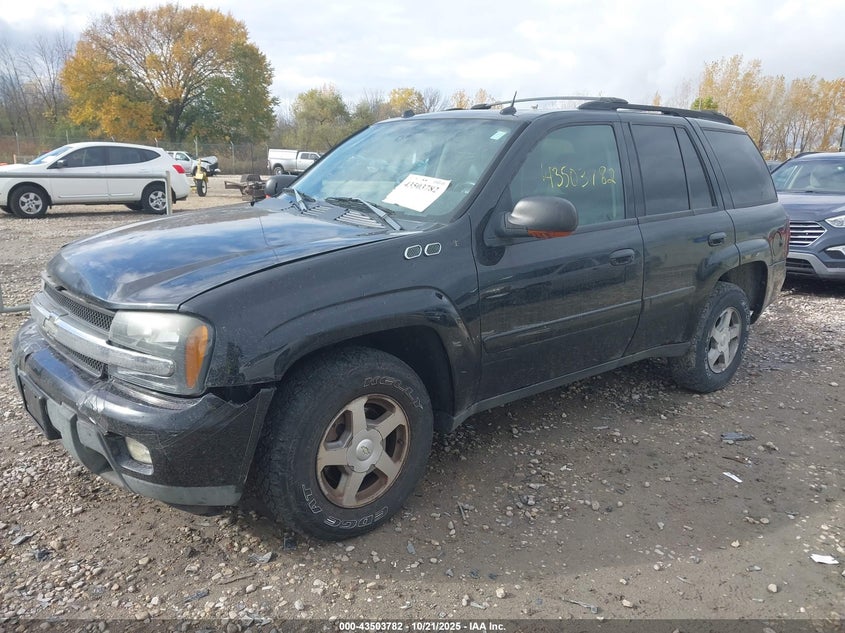1GNDT13S652307753 2005 CHEVROLET TRAILBLAZER photo no. 2