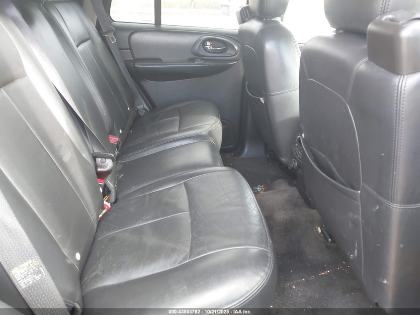 1GNDT13S652307753 2005 CHEVROLET TRAILBLAZER photo no. 8