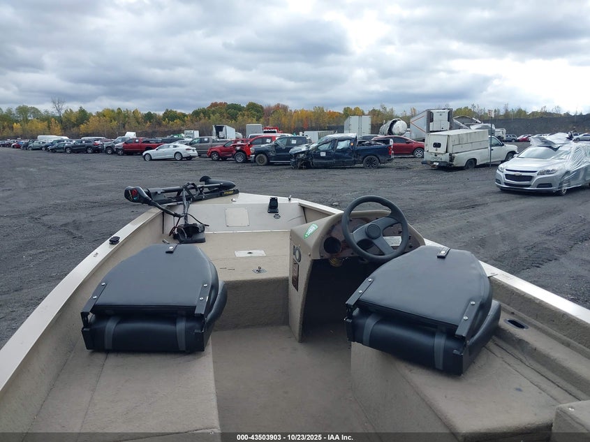 1MDA5XP161A172366 2001   photo no. 5