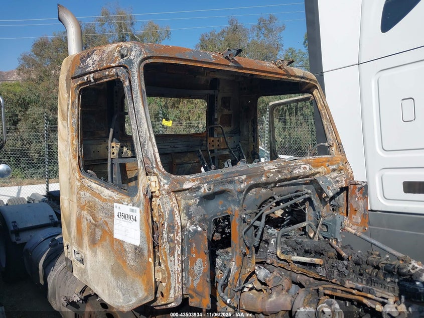 4V4NC9EH2GN964102 2016 VOLVO  photo no. 18