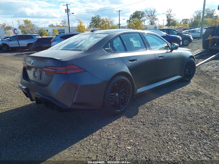 Vin: wbs83fk02scu36580, lot: 43999054, bmw m5 20254