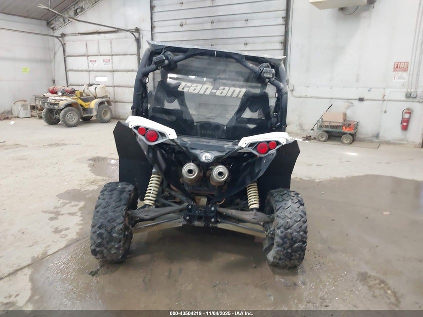 2015 CAN-AM MAVERICK 1000 R 3JBPGAP27FJ000269