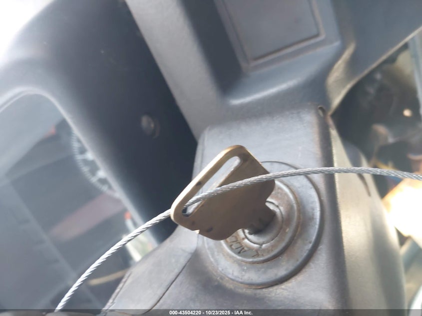 1994 Geo Tracker VIN: 2CNBJ18U7R6928021 Lot: 43504220