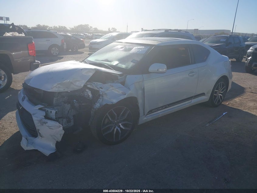 JTKJF5C72FJ005088 2015 SCION TC photo no. 2