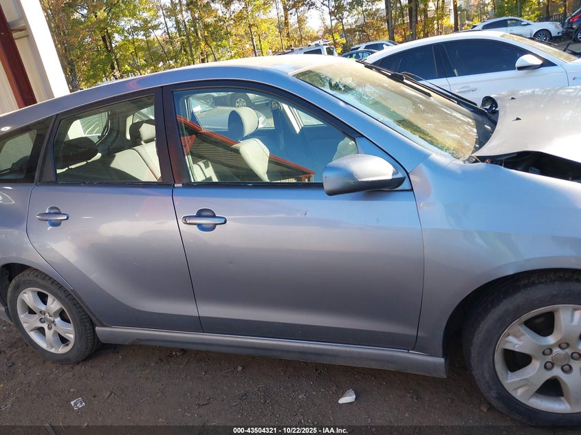 2005 Toyota Matrix Xr VIN: 2T1KR32E35C335811 Lot: 43504321