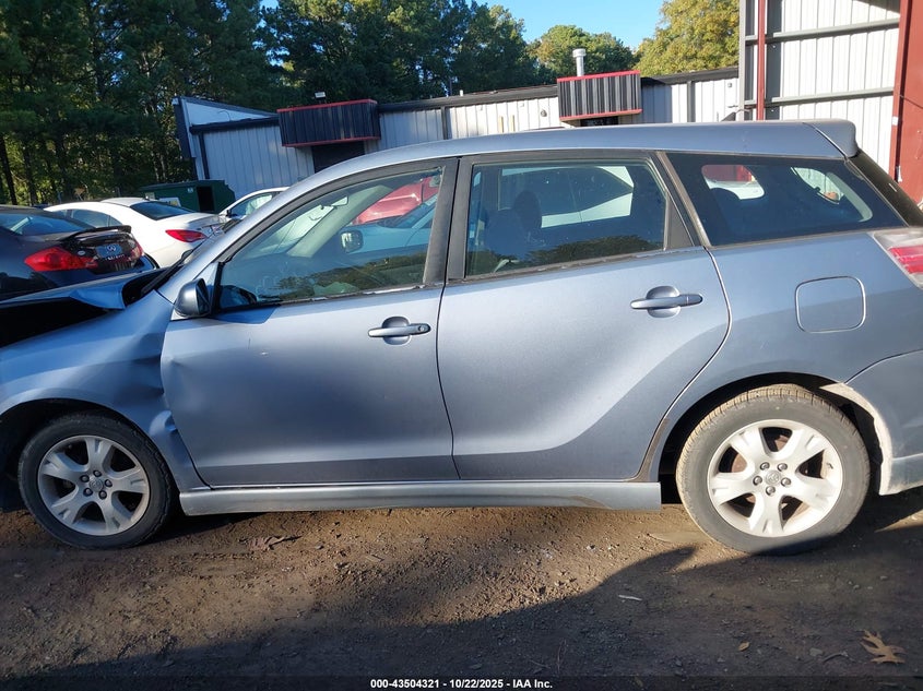 2005 Toyota Matrix Xr VIN: 2T1KR32E35C335811 Lot: 43504321