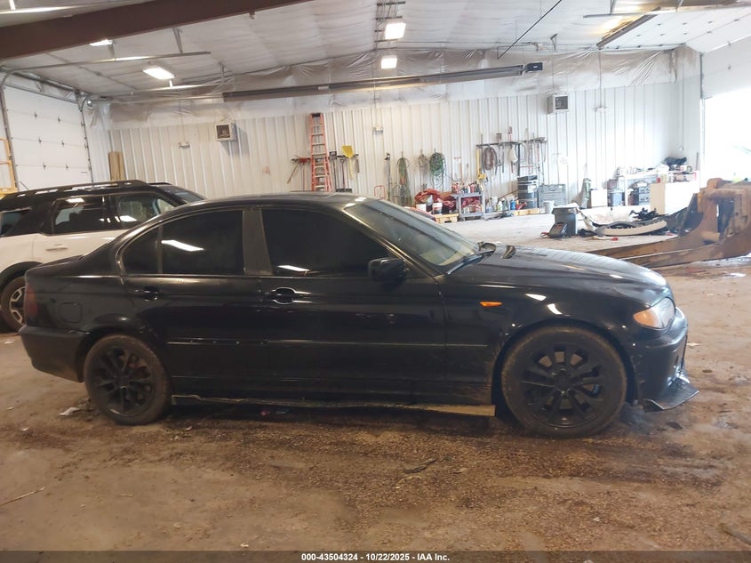 2003 BMW 330Xi VIN: WBAEW53423PG23521 Lot: 43504324