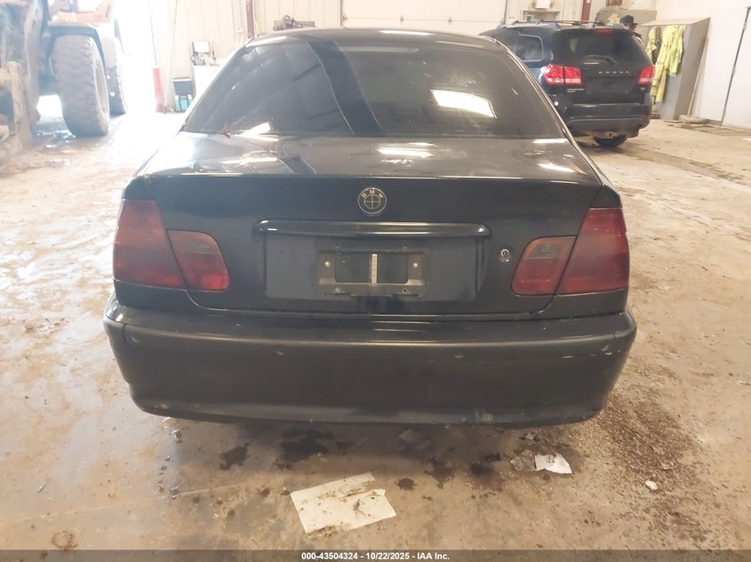 2003 BMW 330Xi VIN: WBAEW53423PG23521 Lot: 43504324