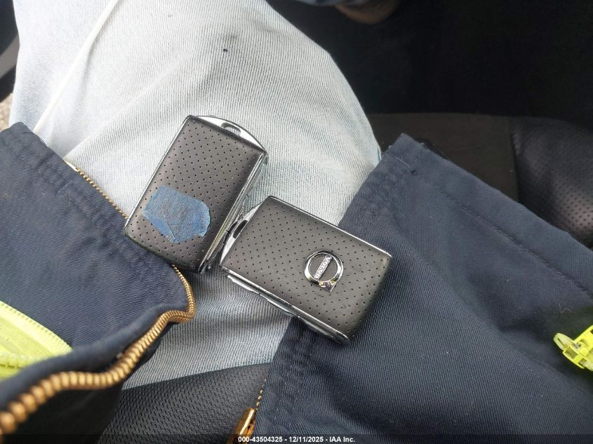 2018 Volvo Xc60 T6 R-Design VIN: YV4A22RMXJ1094896 Lot: 43504325