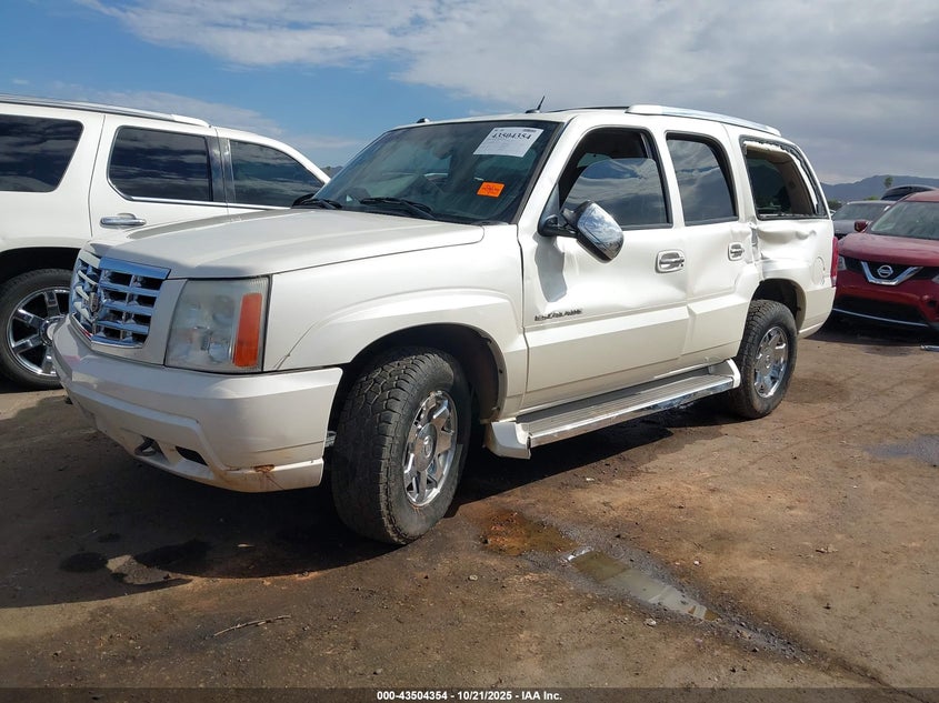 1GYEK63N95R217134 2005 CADILLAC ESCALADE photo no. 2