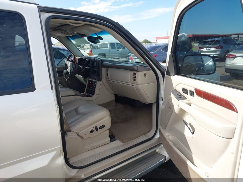 1GYEK63N95R217134 2005 CADILLAC ESCALADE photo no. 5