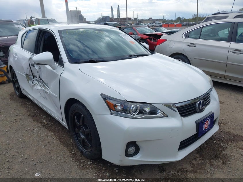 LEXUS CT 200H PREMIUM
