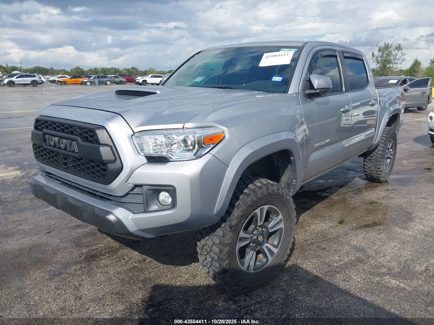 2017 TOYOTA TACOMA 5TFCZ5AN4HX073613