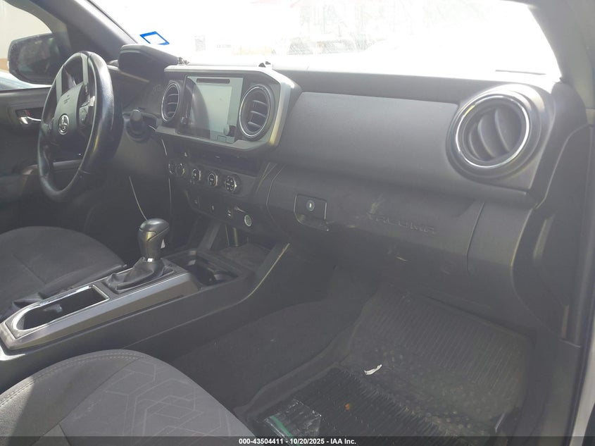 2017 TOYOTA TACOMA 5TFCZ5AN4HX073613